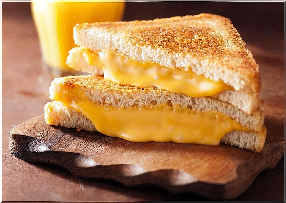 Toast with cheese