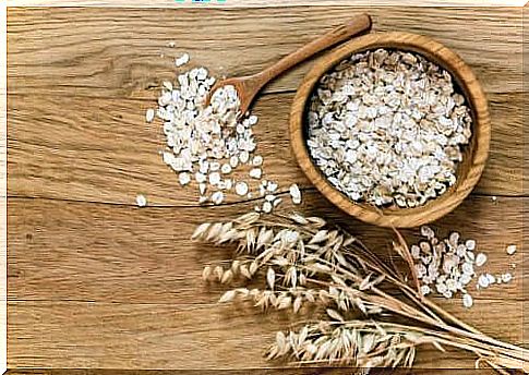 Oatmeal is one of the best ways to reduce cholesterol in breakfast