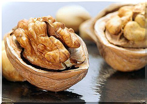 Walnuts in your diet detoxify the liver