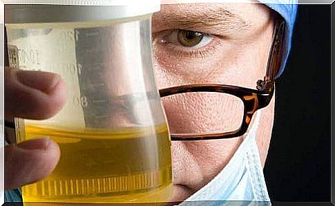 8 reasons why your urine smells and what you can do about it