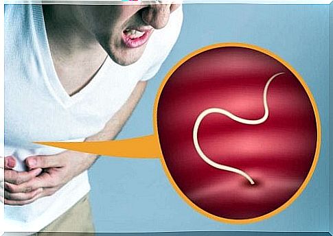 Man experiences stomach pain due to parasites in food