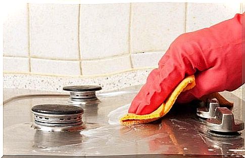 stove that is cleaned with a cloth