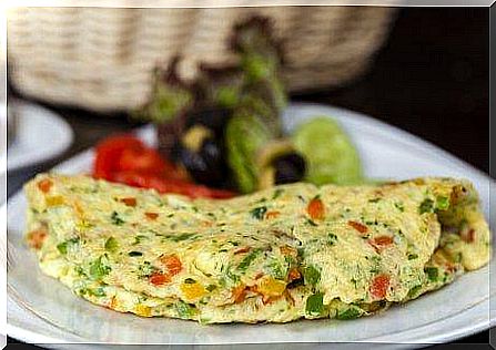 omelet with vegetables