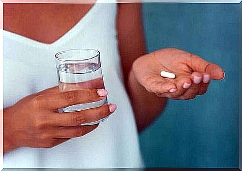 Woman taking Olanzapine