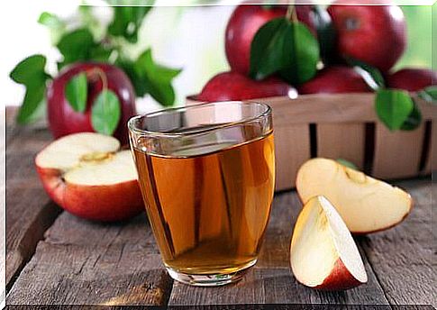 Lemon and apple cider vinegar