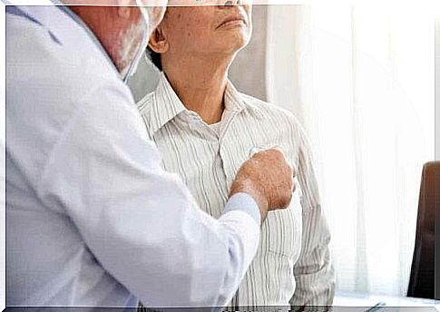 A doctor checking for pneumonia